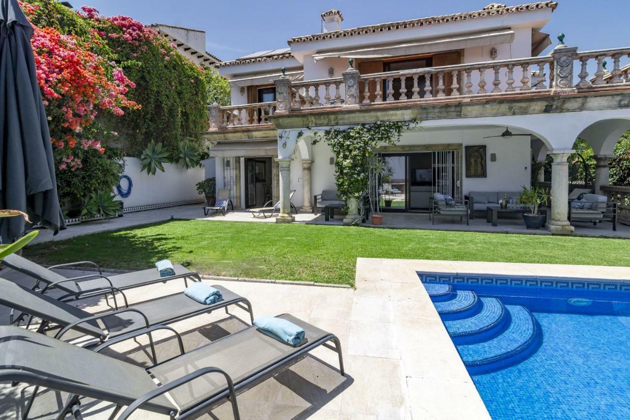 Villa Casakhan, Beautiful Luxury Villa, 马尔韦利亚 外观 照片