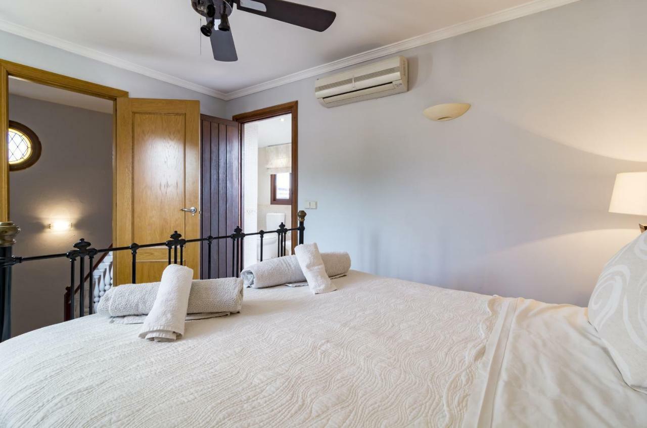 Villa Casakhan, Beautiful Luxury Villa, 马尔韦利亚 外观 照片