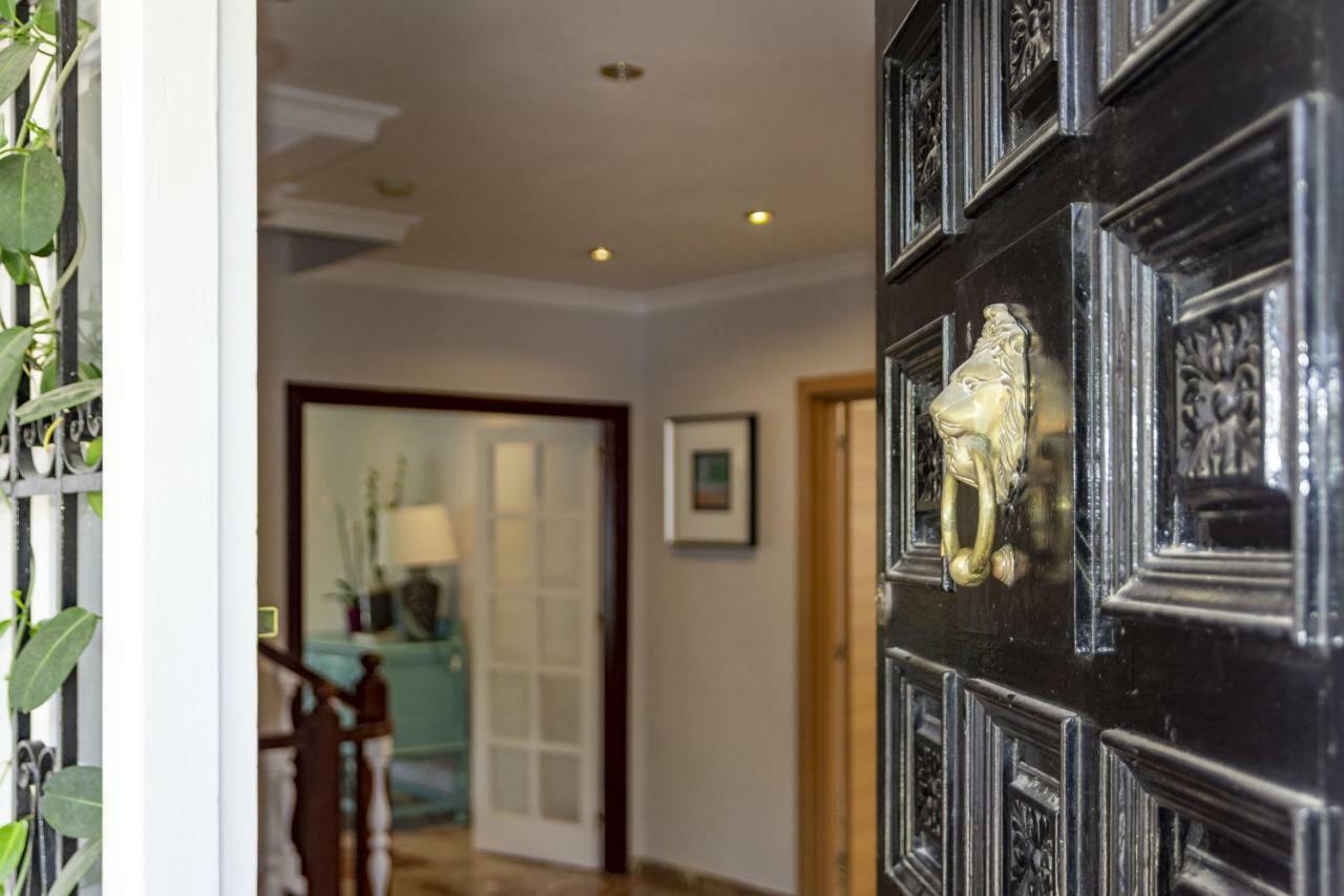 Villa Casakhan, Beautiful Luxury Villa, 马尔韦利亚 外观 照片