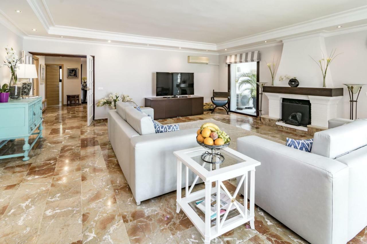 Villa Casakhan, Beautiful Luxury Villa, 马尔韦利亚 外观 照片