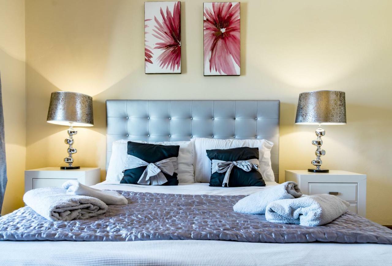 Villa Casakhan, Beautiful Luxury Villa, 马尔韦利亚 外观 照片