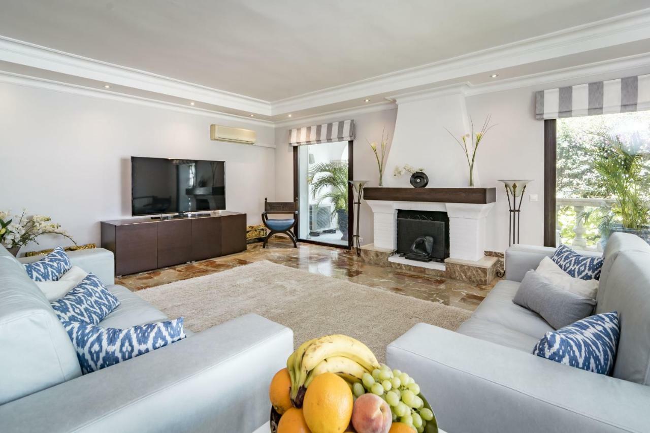 Villa Casakhan, Beautiful Luxury Villa, 马尔韦利亚 外观 照片